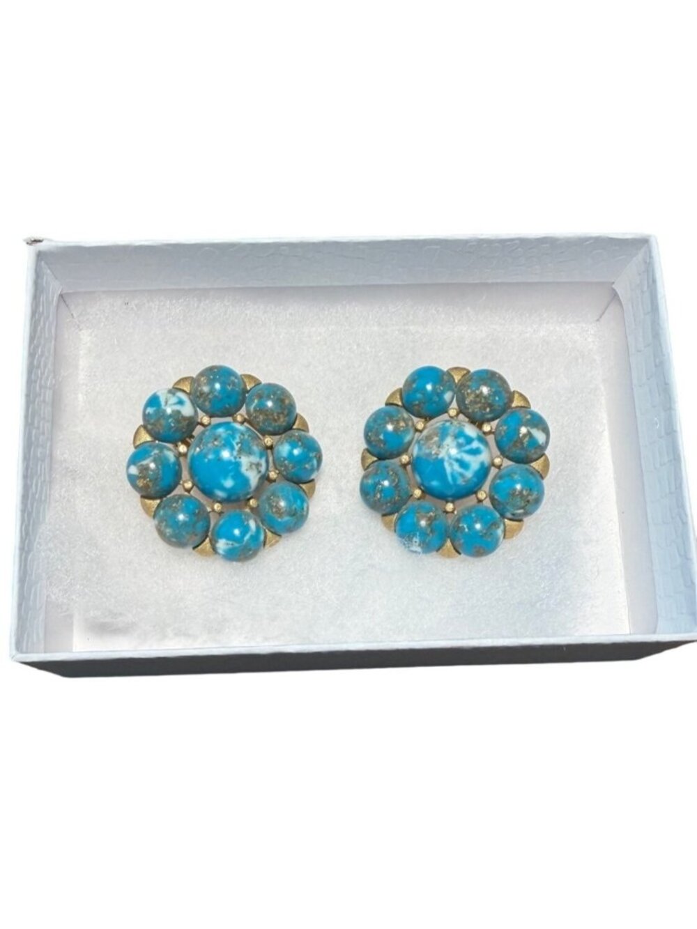 Vintage Crown Trifari Turquoise Cluster Clip-On Earrings Gold Tone Statement Ret